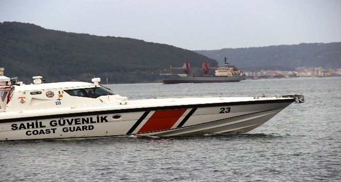 Rus askeri kargo gemisi Çanakkale Boğazı’ndan geçti