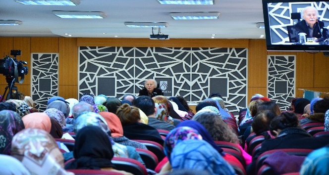 TDV KAGEM  ’İslam, Kadın ve Hayat’ konulu konferans düzenledi