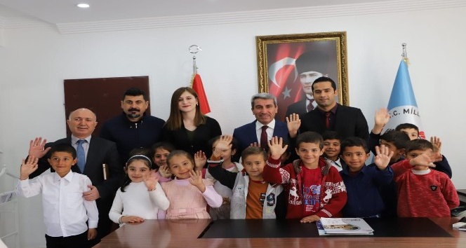 Köylerde eğitim alan öğrenciler Mardin’i gezdi