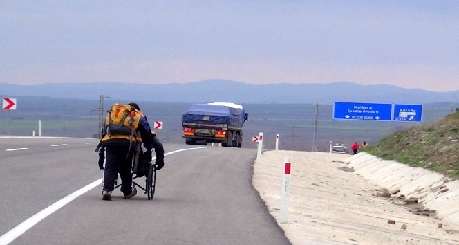 Tekerlekli sandalyeyle Tekirdağ’dan Çanakkale’ye yolculuk