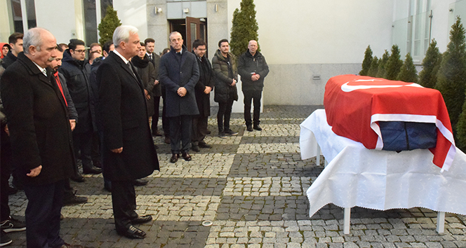 Türk öğrenci için Varşova Büyükelçiliğinde tören düzenlendi