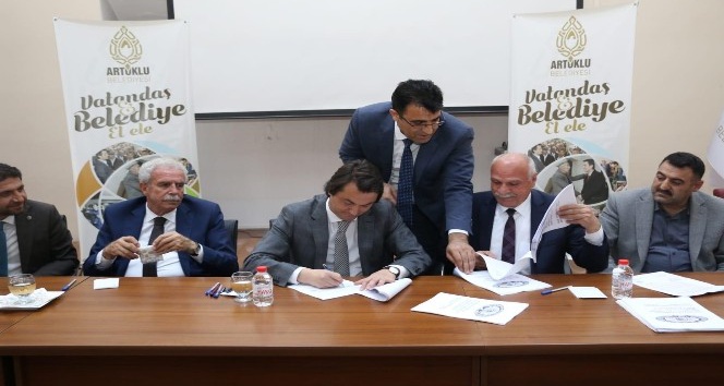 Artuklu Belediyesi’nde toplu iş sözleşmesi imzalandı