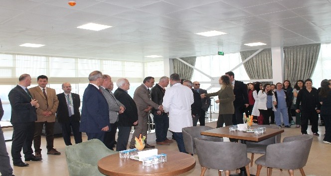 Düzce Üniversitesi Araştırma Uygulama Hastanesi’nde 14 Mart Tıp Bayramı Kutlandı