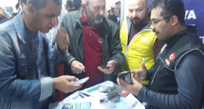 Antalya Polisi istihdam fuarında “UYUMA” Projesini tanıttı