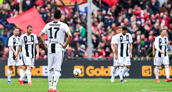 Ronaldo&#039;suz Juventus ligde ilk yenilgisini aldı
