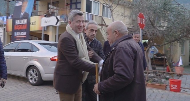 Metin Şentürk önce görme engelli hayranıyla telefonda konuştu, sonra onu ziyaret etti