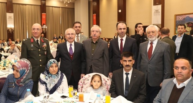 Mardin’de şehit aileleri ve gaziler onuruna yemek
