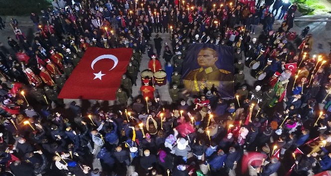Kırıkkale’de binlerce kişi mehter eşliğinde yürüdü