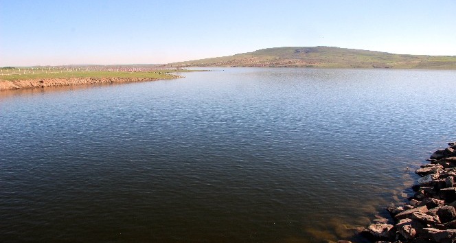 Seve Barajı’ndan su tahliyesi başladı