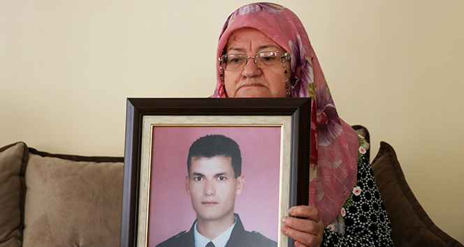 İntihar eden teröristin şehit ettiği polisin annesi konuştu