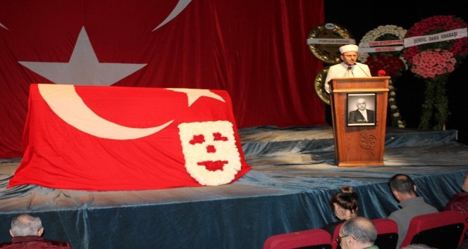 Oyuncu Ümit Yesin’i son yolculuğunda sevenleri yalnız bırakmadı