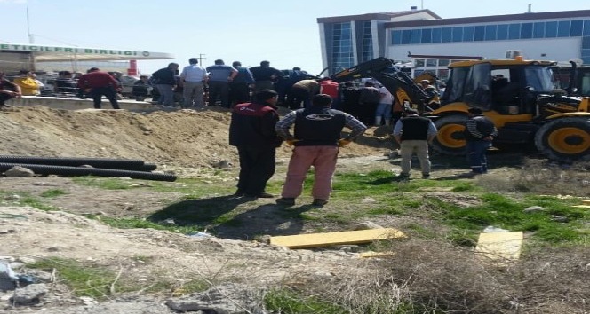 Konya’da istinat duvarı çöktü: 4 işçi yaralı
