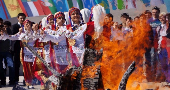 Mut’ta Nevruz Bayramı kutlamaları