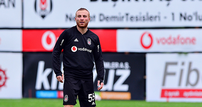 Beşiktaş&#039;tan Gökhan Töre&#039;ye şok