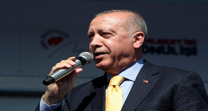 Cumhurbaşkanı Erdoğan: &quot;Bizler teröristlerle omuz omuza yürüyenlere hadi yürüyün diyemeyiz&quot; (1)
