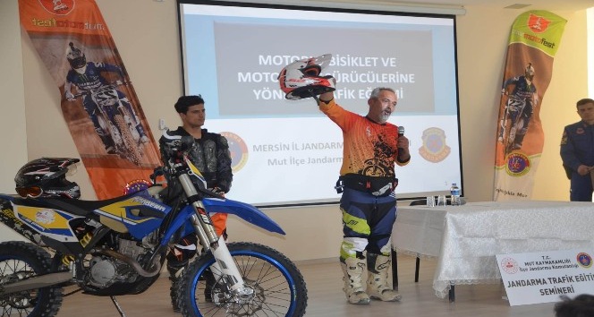 Mut’ta öğrencilere motosiklet kazalarının nasıl azaltılacağı anlatıldı