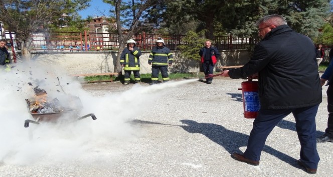 Hisarcık Milli Eğitim Müdürlüğünün Yangın Söndürme ekiplerine eğitim