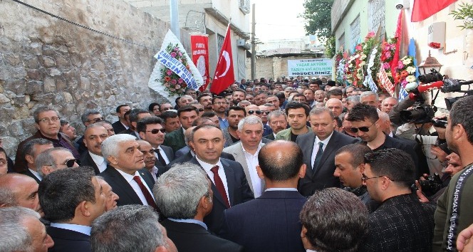 Yaşar Aktürk taziye evi törenle açıldı