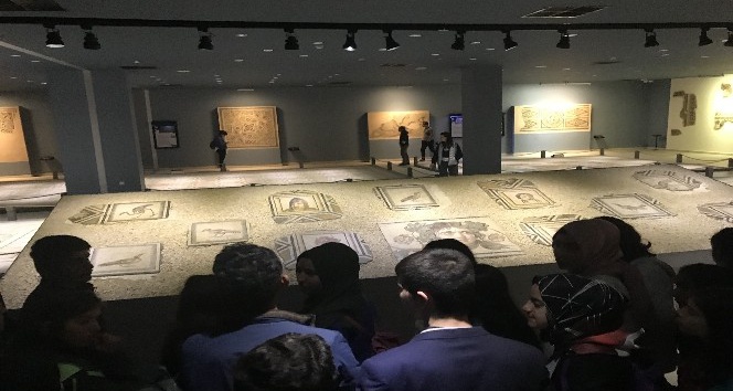 Çingene Kızı mozaiğini 3 ayda 35 bin kişi ziyaret etti