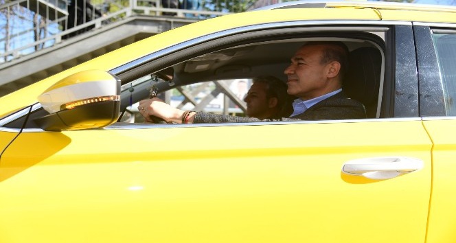 Adana’da taksi duraklarının niteliği ve sayısı artacak