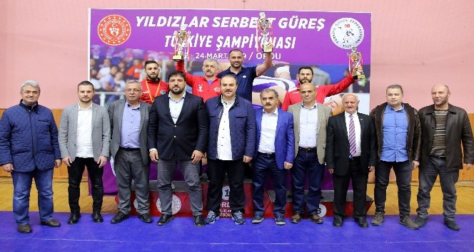 Türkiye Yıldızlar Serbest Güreş Şampiyonası sona erdi