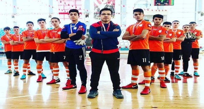 Liseler arası Futsal şampiyonasında iki Kayseri takımı finallerde yer alacak