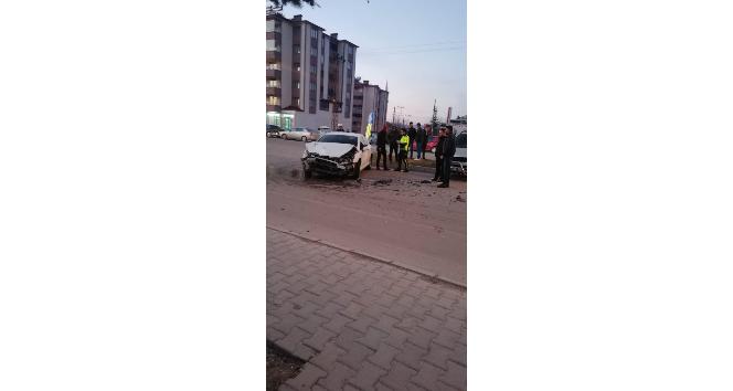 Afşin’de trafik kazası: 3 yaralı