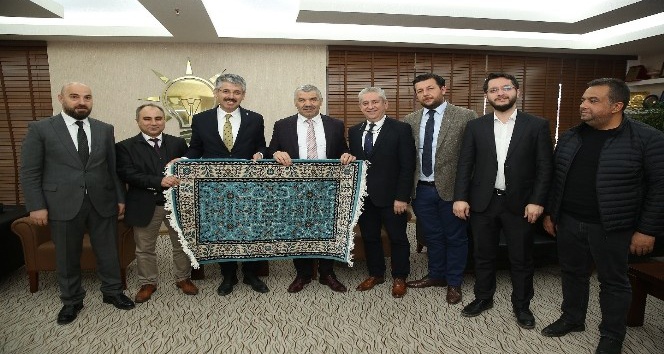 Başkan Çelik, veda ziyaretleri kapsamında AK Parti, MHP, CHP ve İyi Parti İl Başkanlıklarını ziyaret etti