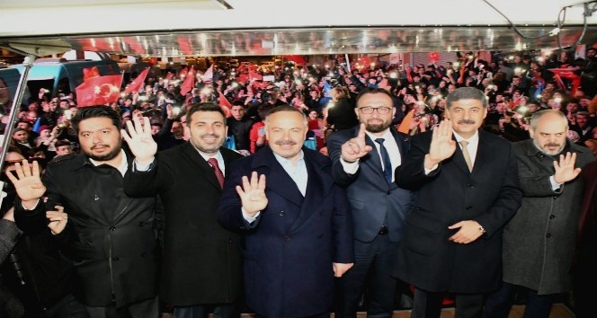 Esenyurt’ta AK Parti adayına destek istifası