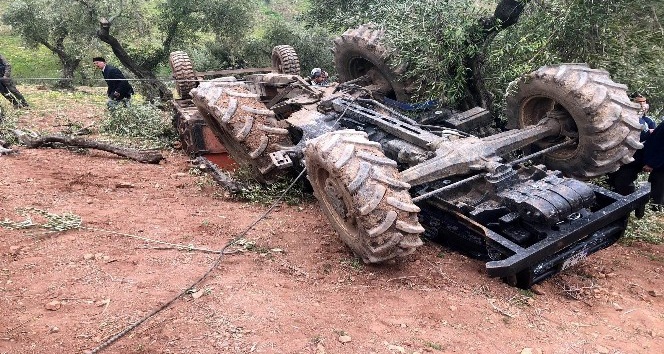 Musabeyli’de traktör devrildi: 1 ölü