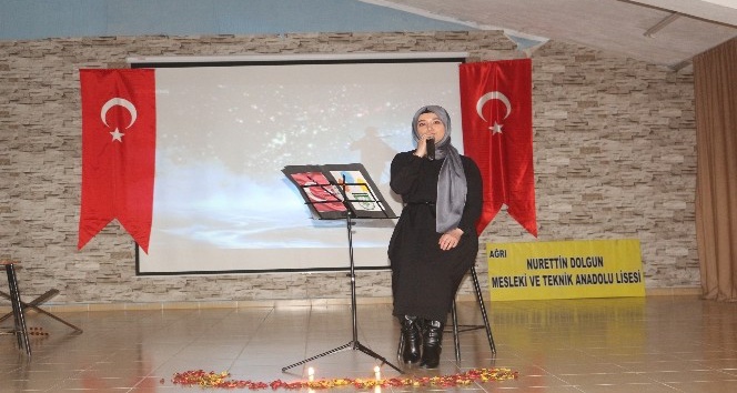 Hamur’da şiir dinletisi