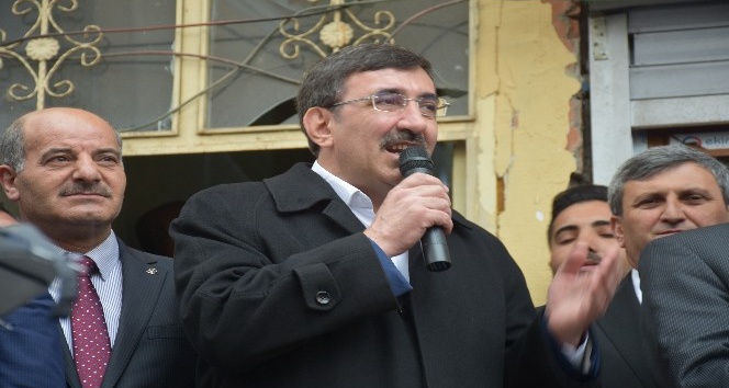 AK Parti Genel Başkan Yardımcısı Yılmaz Bulanık’ta