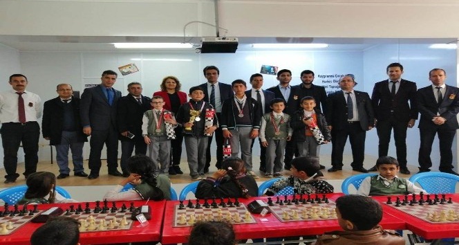 Hızlı Satranç Turnuvası düzenlendi