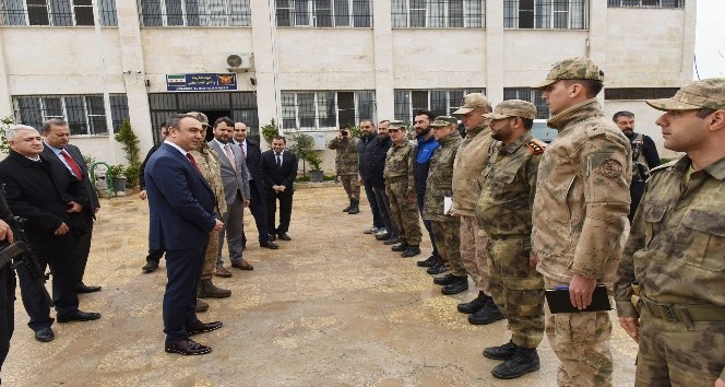 Vali Soytürk, Suriye Çobanbey’ de incelemelerde bulundu