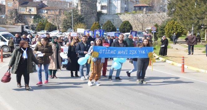 Sinop’ta ’2 Nisan Dünya Otizm Farkındalık Günü’