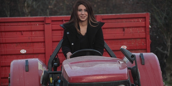 Elazığ'ın tek kadın ve en genç muhtarı! Çalışkanlığıyla dikkat çekiyor