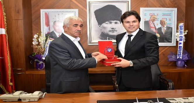 Demre Belediye Başkanı Okan Kocakaya görevine başladı