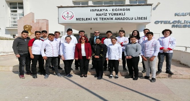 Lise öğrencileri  stajlarını Portekiz ve Yunanistan’da yapacak