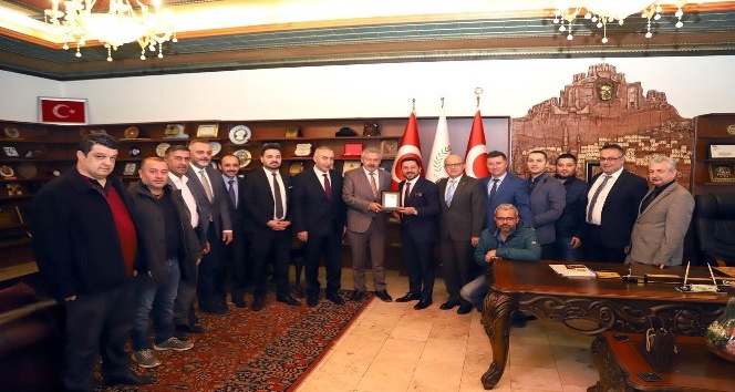Nevşehir Belediyespor yönetimi, Başkan Arı’yı ziyaret etti