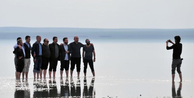 Bir doğa harikası! Tuz Gölü'ne yoğun ilgi