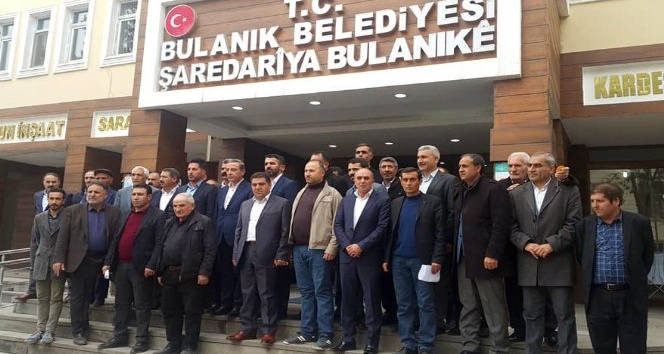 HDP’li Bulanık Belediye Başkanı Topçu mazbatasını aldı