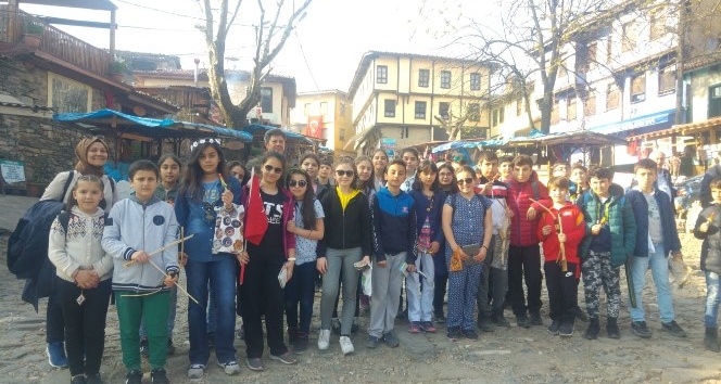 Şuhutlu minik öğrencilerin Bursa gezisi heyecanı