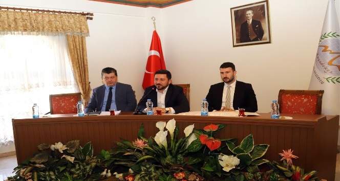 Nevşehir Belediye Meclisi, ilk toplantısını Rasim Arı başkanlığında gerçekleştirdi