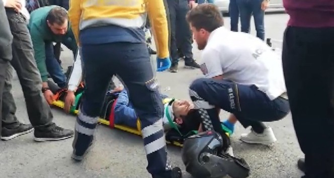 Erzincan’da otomobilin çarptığı motosiklet sürücüsü yaralandı