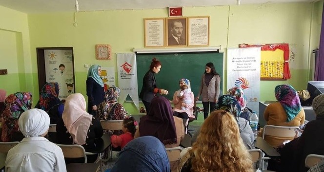 Suriyeli kadınlara sağlık eğitimi