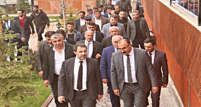 AK Parti ve MHP heyetinden Çukurca ziyareti