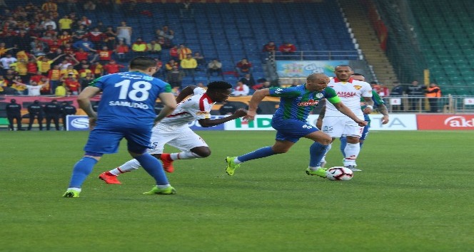 Spor Toto Süper Lig: Çaykur Rizespor: 1 - Göztepe: 0 (Maç sonucu)
