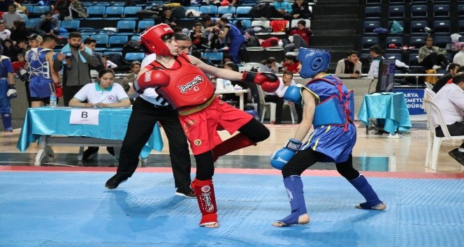 Wushu Kung Fu okul sporları Sakarya’da gerçekleşti