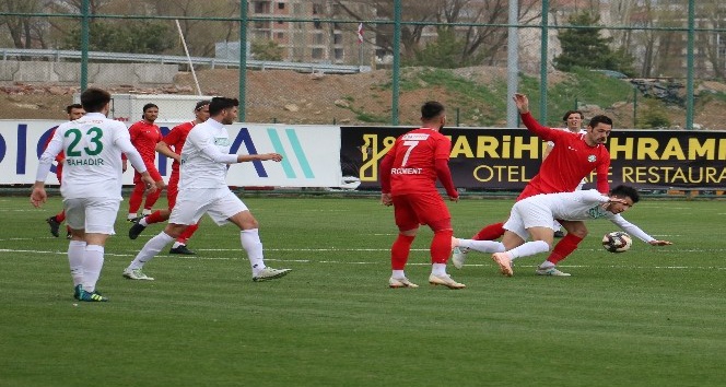 TFF 2. Lig: Sivas Belediyespor: 1 - Kırklarelispor: 1