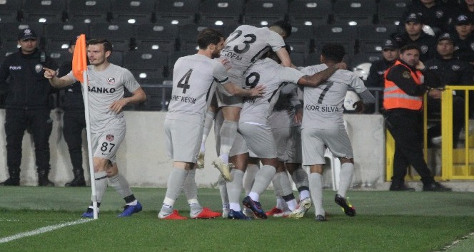 Spor Toto 1. Lig: Gazişehir Gaziantep: 4 - Adanaspor: 1
